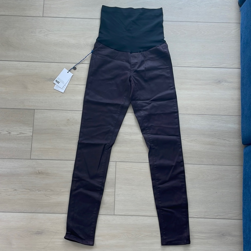Brand new maternity pants. Unfortunately bought online and didn’t fit me.